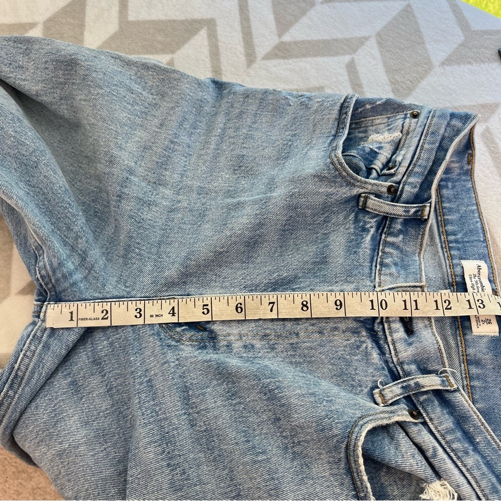Abercrombie & Fitch Curve love The 90s Straight Ultra High Rise Jeans size 2/26R - Picture 6 of 7